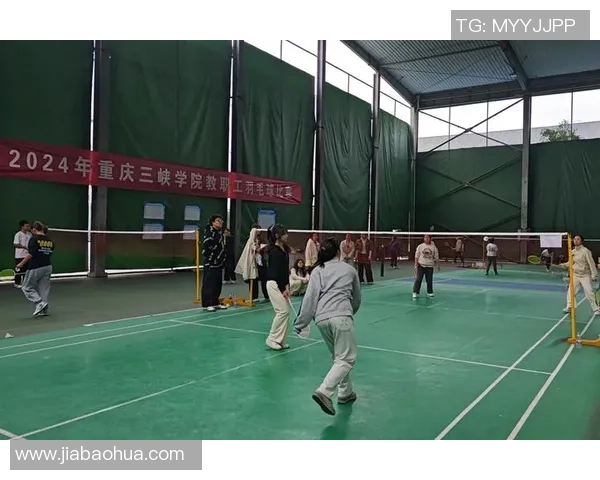 北京羽毛球队区域防守分析及其在比赛中的优势与不足探讨 北京羽毛球队区域防守分析及其在比赛中的优势与不足探讨