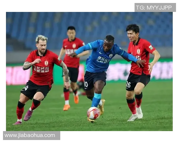 全中国足球明星的崛起与挑战他们如何改变中国足球的未来与形象 全中国足球明星的崛起与挑战他们如何改变中国足球的未来与形象