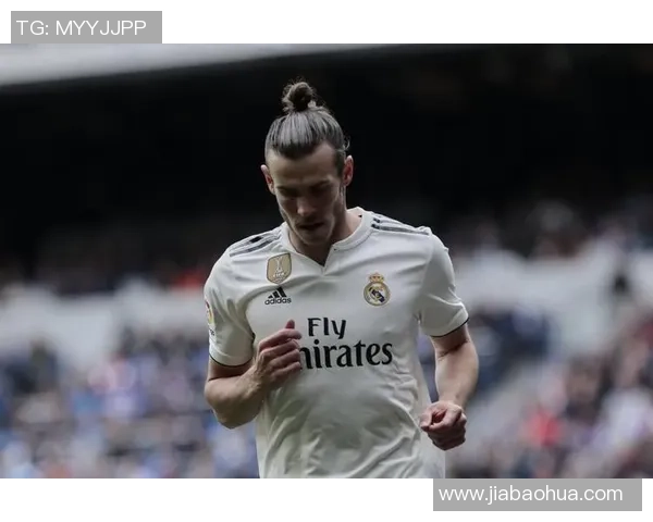 足球明星贝尔公仔热销背后的故事与球迷的情感寄托